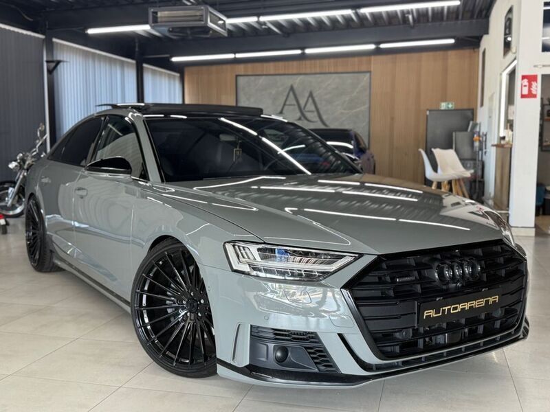 Grau Gebraucht 2019 Audi A8 Sport Limousine | 51.950 € - Bild 1/4