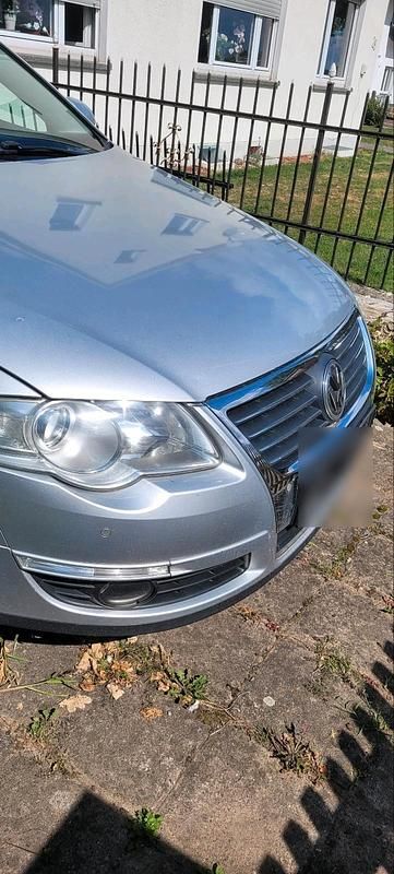 Silber Gebraucht 2006 VW Passat Kombi | 1.600 € (Fairer Preis) - Bild 1/4