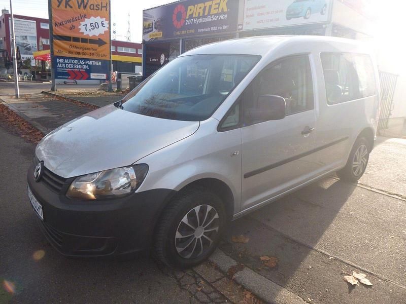 Second-hand VW Caddy 109 CP (80 kW) 2012 Argintiu Monovolum