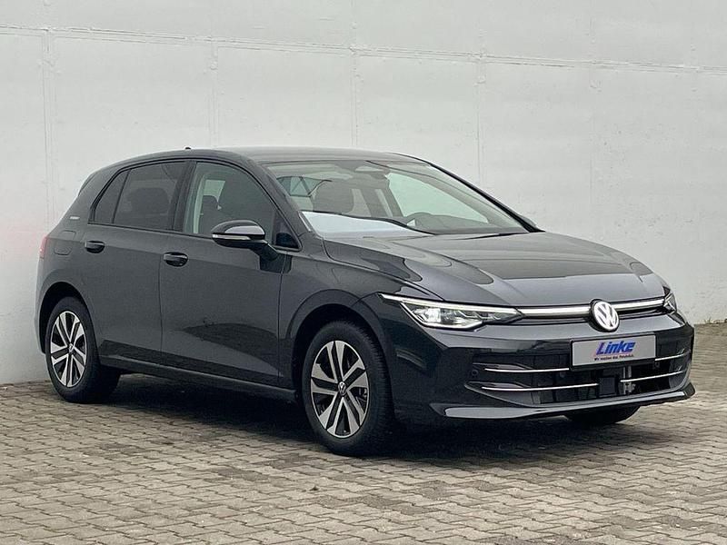 Neu VW Golf VIII 150 PS (110 kW) 2025 Uranograu Limousine