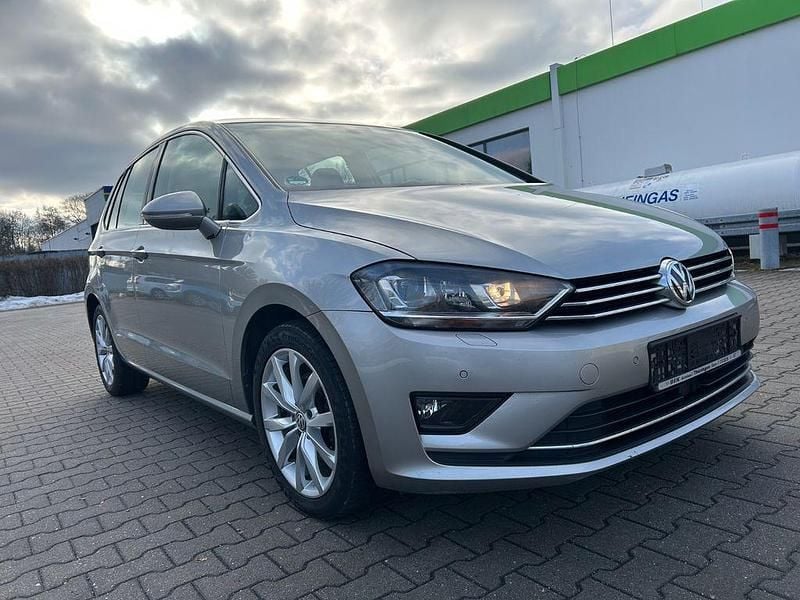 Silber Gebraucht 2015 VW Golf Highline Limousine | 7.999 € (Superpreis) - Bild 1/4