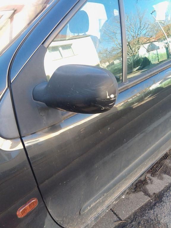 Gebraucht Renault Scénic Expression 107 PS (78 kW) 2002 Schwarz Van / Kleinbus