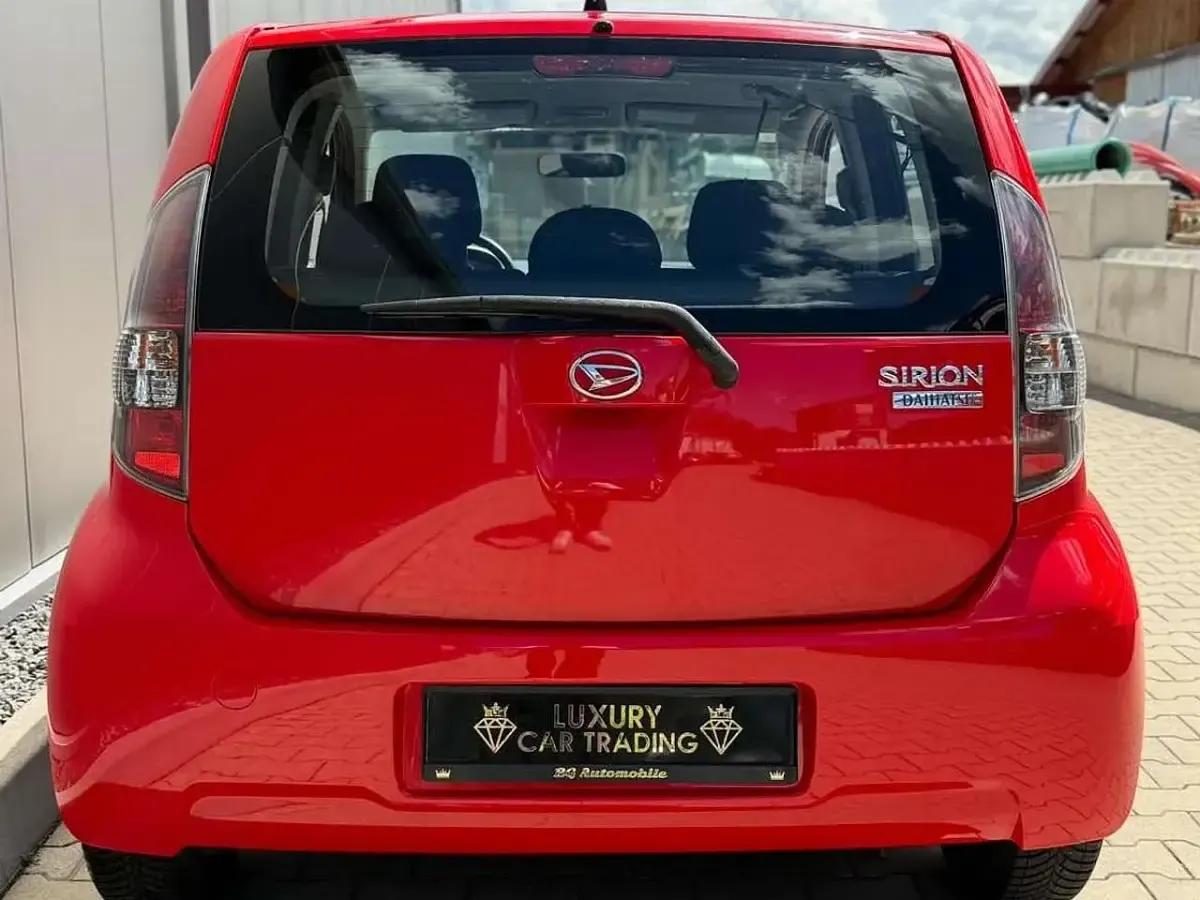 Gebraucht Daihatsu Sirion 69 PS (50 kW) 2009 Rot Kleinwagen