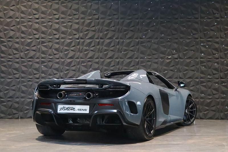 Gebraucht McLaren 675LT 674 PS (495 kW) 2017 Grau Cabrio