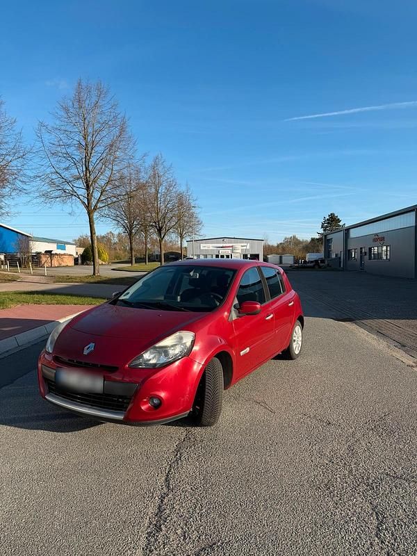 Gebraucht Renault Clio II Expression 75 PS (55 kW) 2010 Rot Kleinwagen