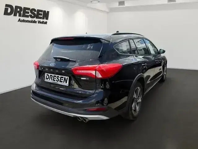 Używany Ford Focus Active 155 KM (114 kW) 2021 Czarny Kombi
