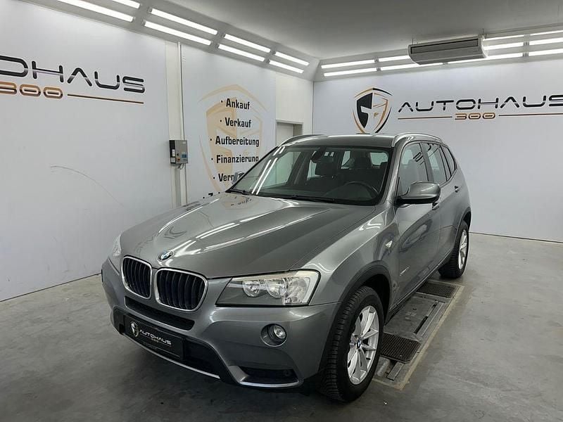 Grau Gebraucht 2011 BMW X3 SUV | 12.990 € (Guter Preis) - Bild 1/4