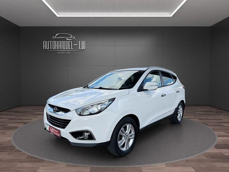 Weiß Gebraucht 2012 Hyundai ix35 Style SUV | 9.990 € (Fairer Preis) - Bild 1/4