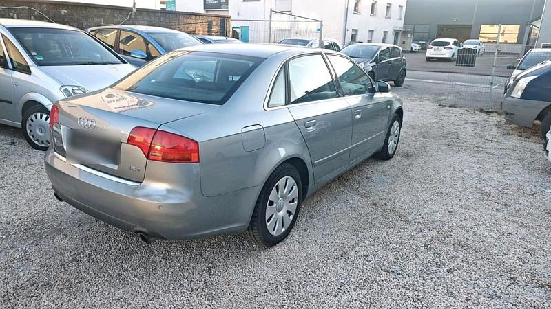 Gebraucht Audi A4 163 PS (119 kW) 2006 Grau Limousine