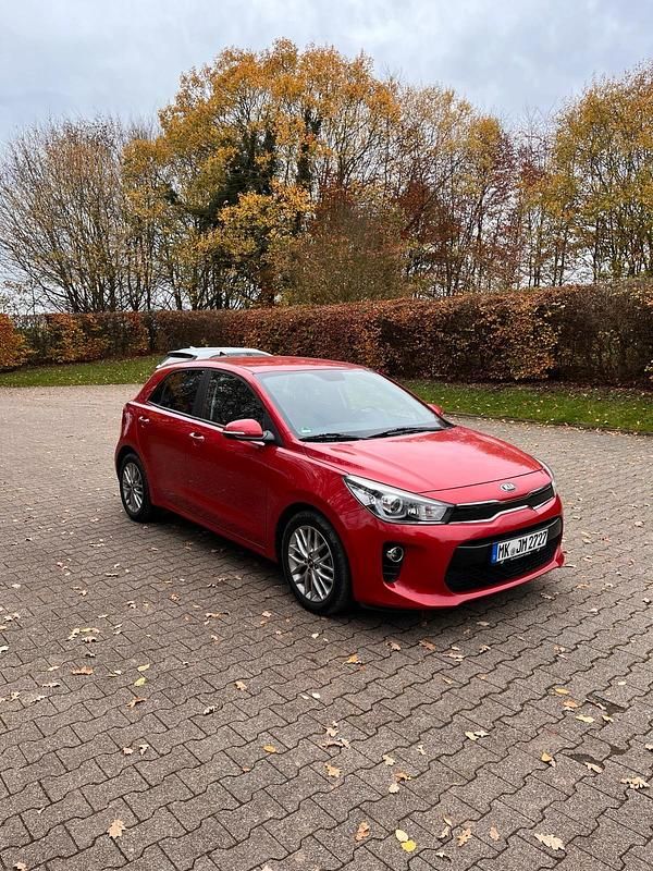 Gebraucht Kia Rio DREAM-TEAM Edition 84 PS (61 kW) 2020 Rot Kleinwagen