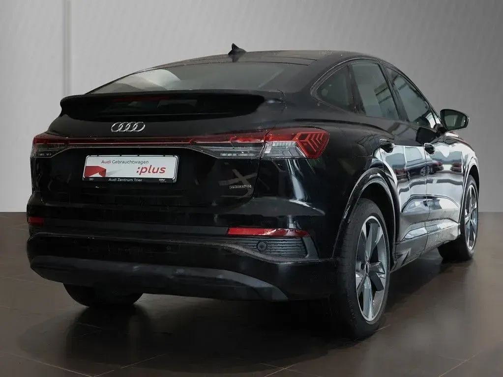 Gebraucht Audi Q4 Sportback e-tron Advanced 219 kW (299 PS) 2022 Mythosschwarz metallic SUV