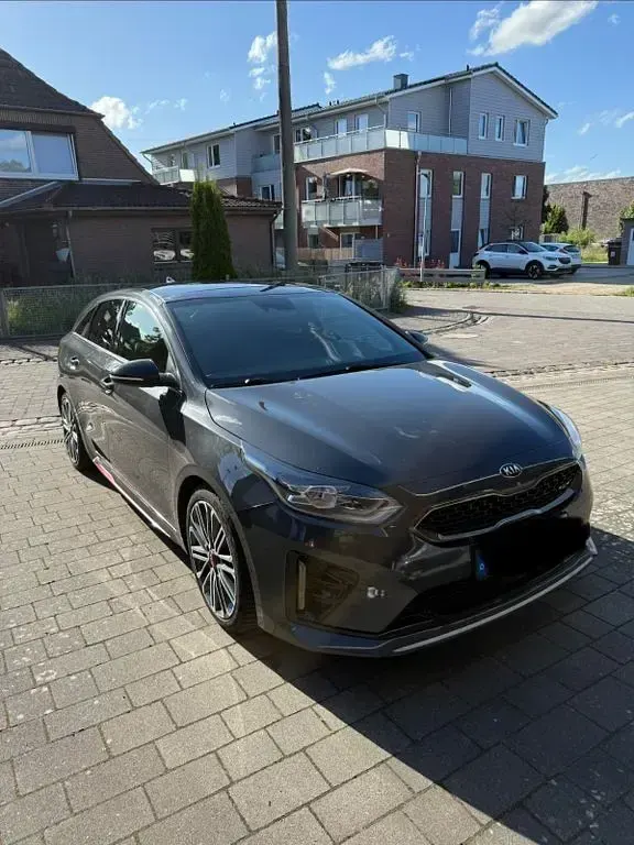 Gebraucht Kia ProCeed GT 204 PS (150 kW) 2019 Grau Kombi