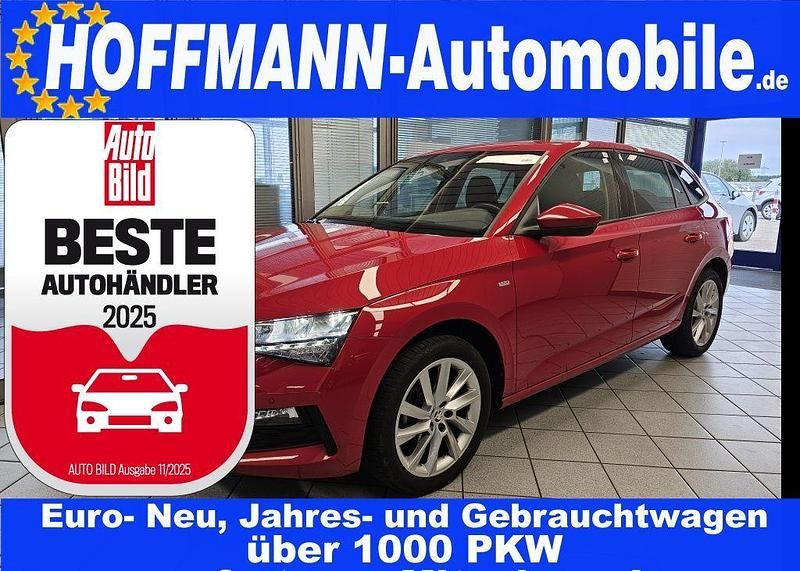 Velvetrotmet. (metallic) Gebraucht 2022 Skoda Scala Ambition Kleinwagen | 16.350 € (Fairer Preis) - Bild 1/4