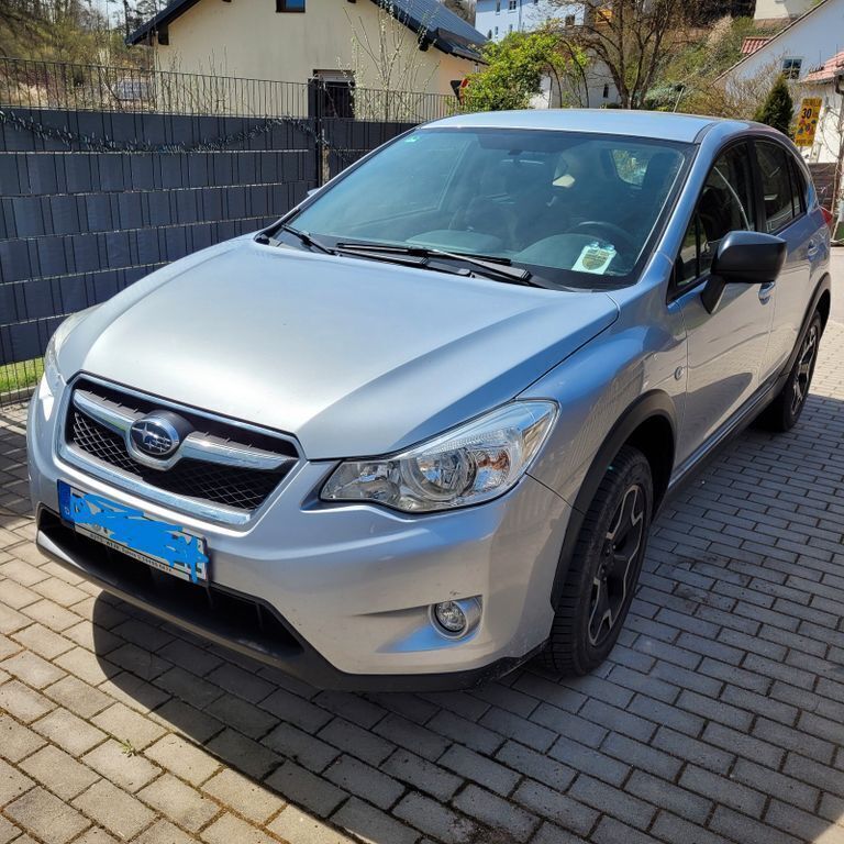 Silber Gebraucht 2015 Subaru XV SUV | 11.000 € (Guter Preis) - Bild 1/4