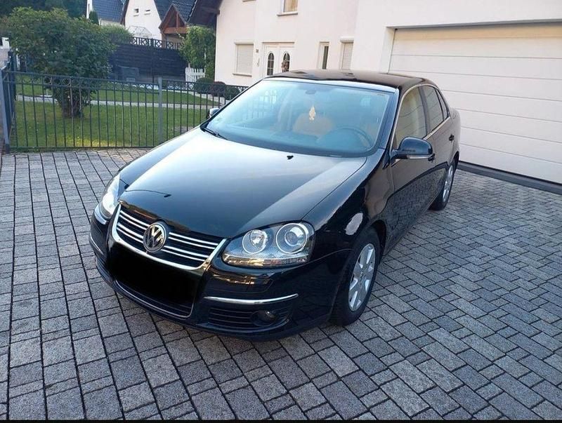Gebraucht VW Jetta Highline 105 PS (77 kW) 2006 Schwarz Limousine