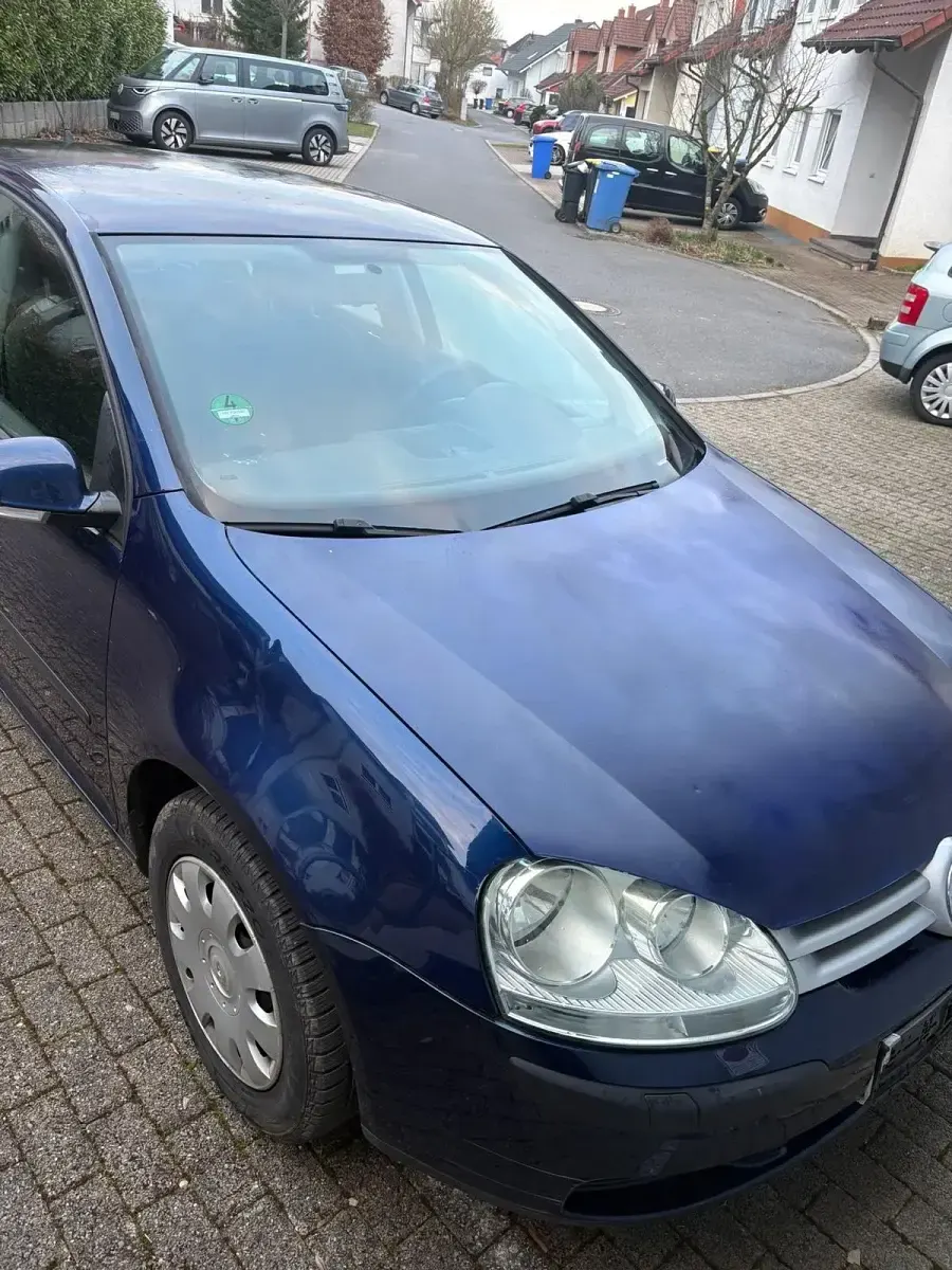 Gebraucht VW Golf V 75 PS (55 kW) 2005 Blau Kleinwagen