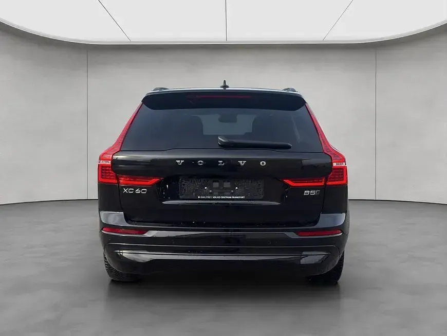 Occasion Volvo XC60 Core 250 ch (183 kW) 2024 Noir SUV
