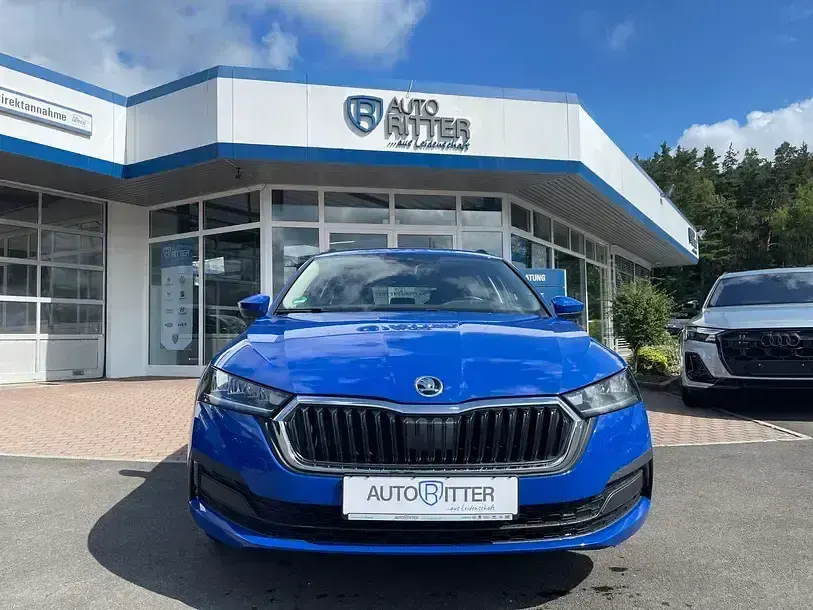 Używany Skoda Octavia Active 116 KM (85 kW) 2023 Niebieski Kombi