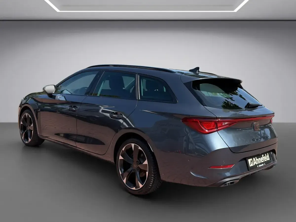 Gebraucht Cupra Leon 150 PS (110 kW) 2024 Grau Limousine