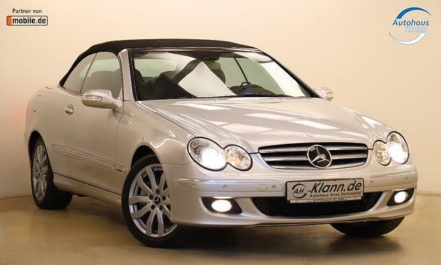 Silber Gebraucht 2008 Mercedes CLK320 Avantgarde Cabrio | 12.249 € (Fairer Preis) - Bild 1/4
