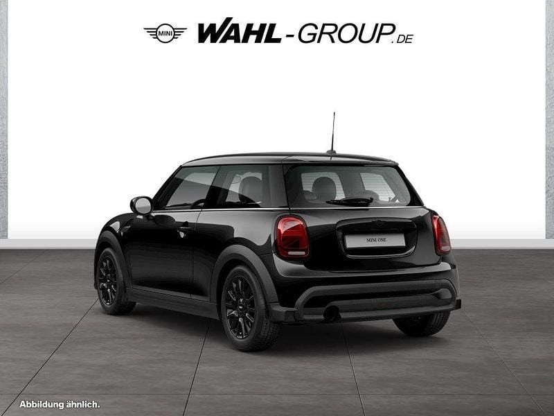 Gebraucht Mini ONE Hatch 102 PS (75 kW) 2022 Schwarz Kleinwagen