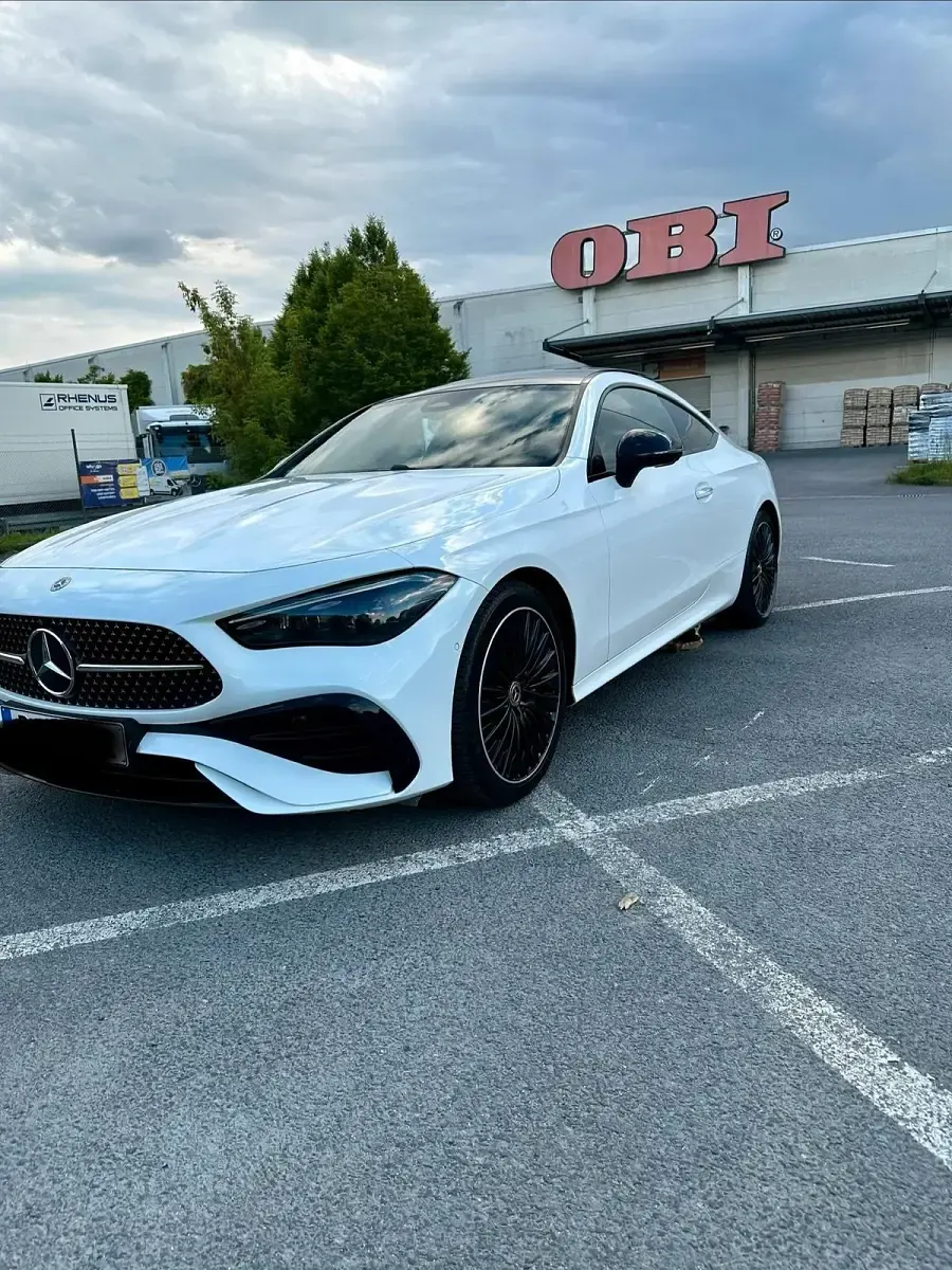 Gebraucht Mercedes CLE200 2024 Weiß Coupé