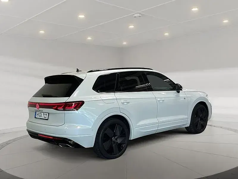 Usata VW Touareg R-line 286 CV (210 kW) 2025 Bianco SUV