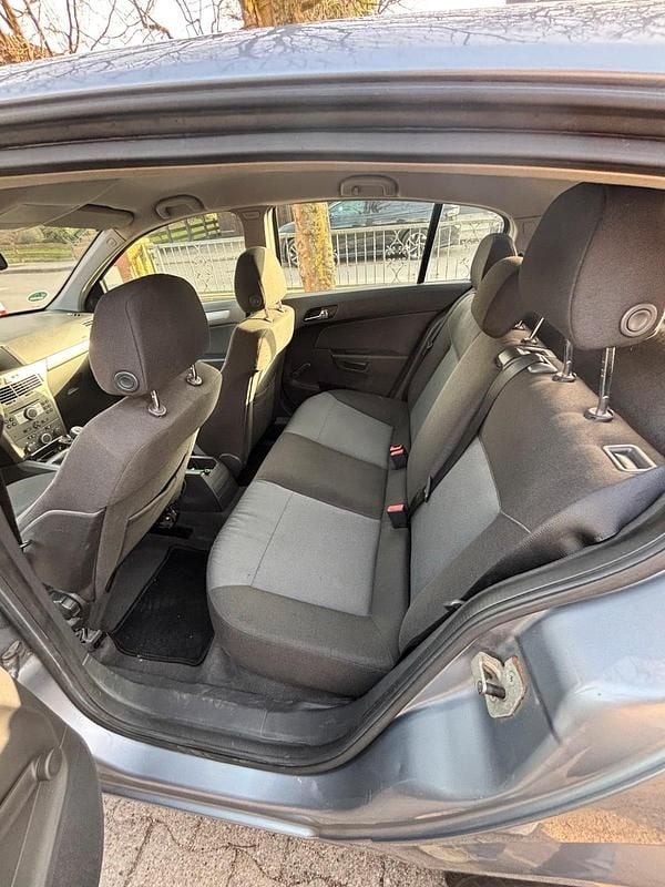 Gebraucht Opel Astra 80 PS (58 kW) 2004 Braun Kleinwagen