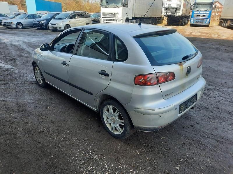 Gebraucht Seat Ibiza Reference 75 PS (55 kW) 2003 Silber Kleinwagen