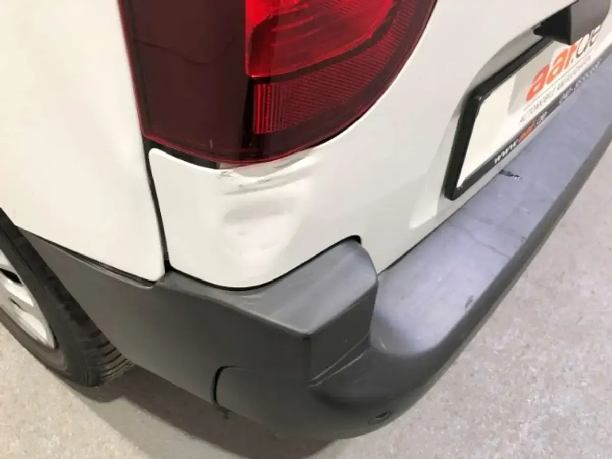 Gebraucht Opel Combo Selection 102 PS (75 kW) 2019 Weiß Van / Kleinbus