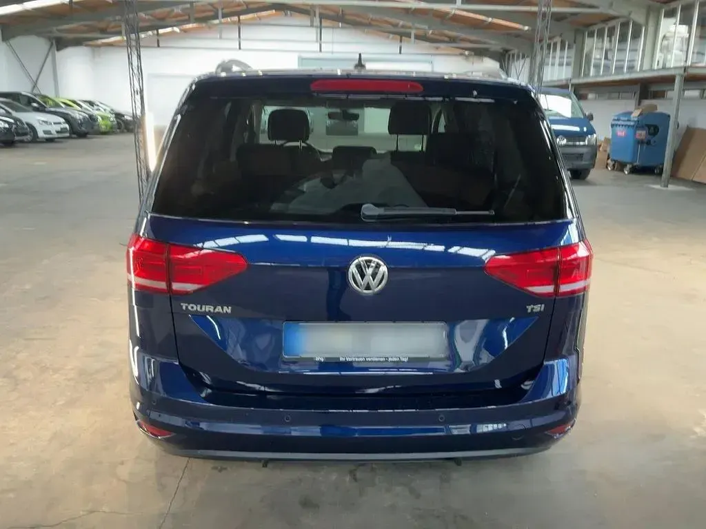Gebraucht VW Touran Comfortline 110 PS (80 kW) 2015 Blau Van / Kleinbus