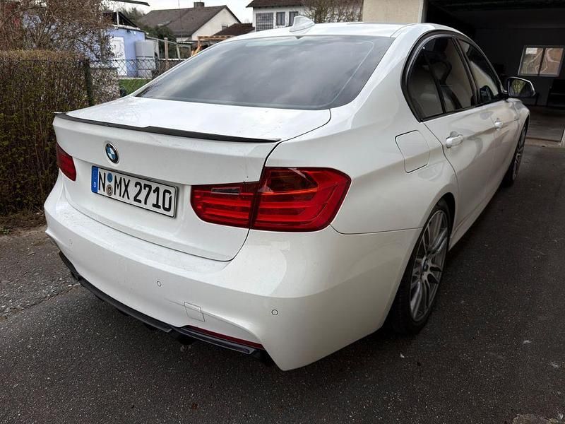 Gebraucht BMW 320 Performance 184 PS (135 kW) 2014 Weiß Limousine