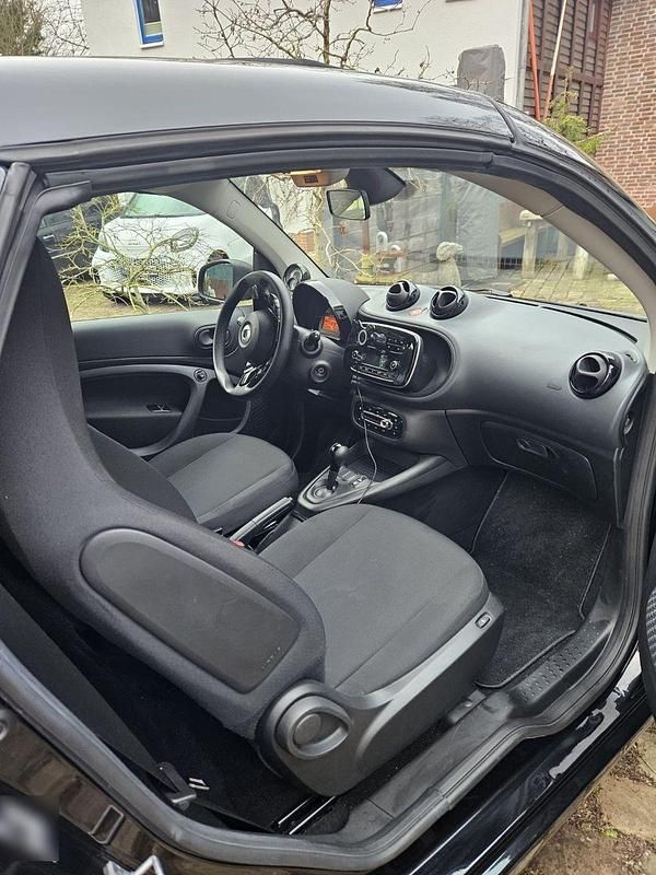 Gebraucht Smart ForTwo Coupé 60 kW (82 PS) 2021 Schwarz Kleinwagen
