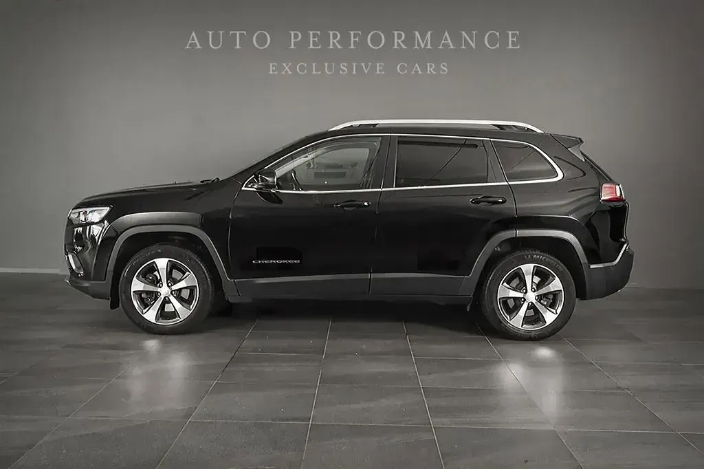 Gebraucht Jeep Cherokee Limited 194 PS (142 kW) 2020 Schwarz SUV
