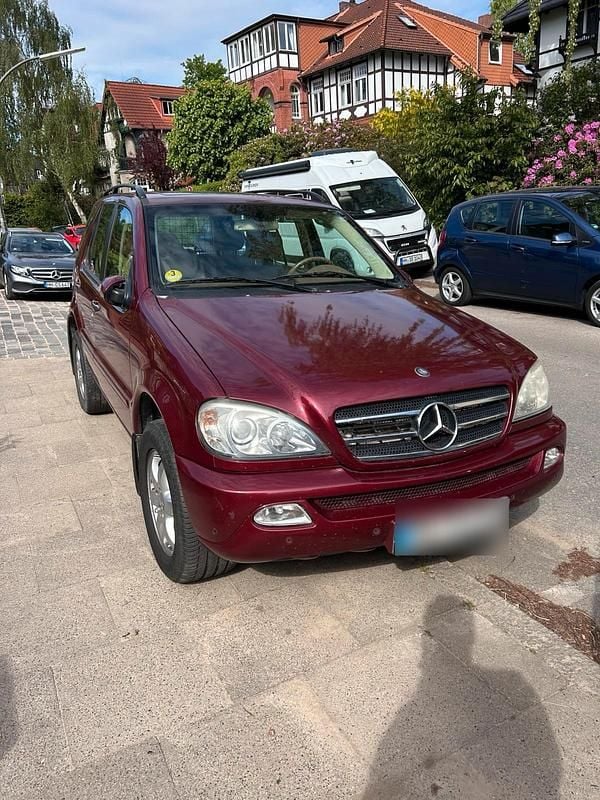 Gebraucht Mercedes ML400 260 PS (191 kW) 2003 Rot SUV