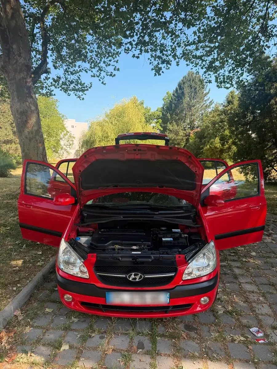 Gebraucht Hyundai Getz 88 PS (64 kW) 2009 Rot Kleinwagen