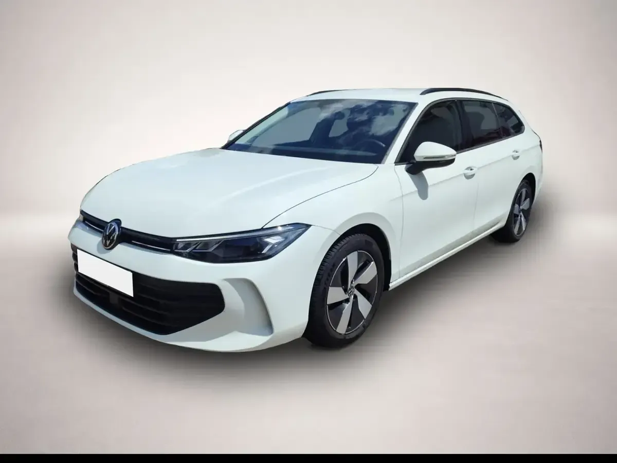 Gebraucht VW Passat 150 PS (110 kW) 2025 Kombi
