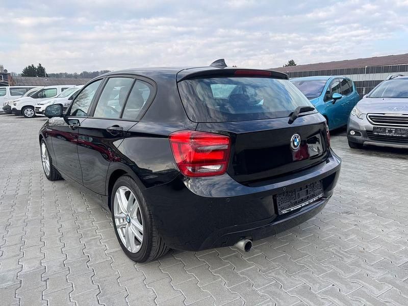 Gebraucht BMW 116 Sport Line 116 PS (85 kW) 2011 Schwarz ii Kleinwagen
