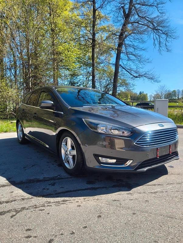 Second-hand Ford Focus Titanium 150 CP (110 kW) 2015 Andere farben Break