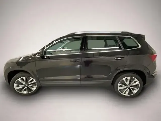 Neu Skoda Karoq Selection 150 PS (110 kW) 2026 Manufacturer SUV