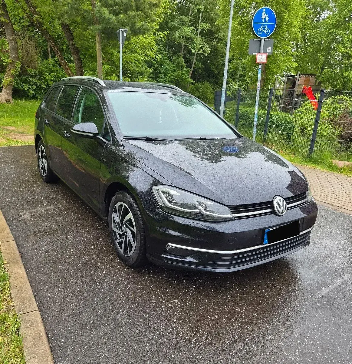 Gebraucht VW Golf VII Join 125 PS (91 kW) 2018 Schwarz Kombi
