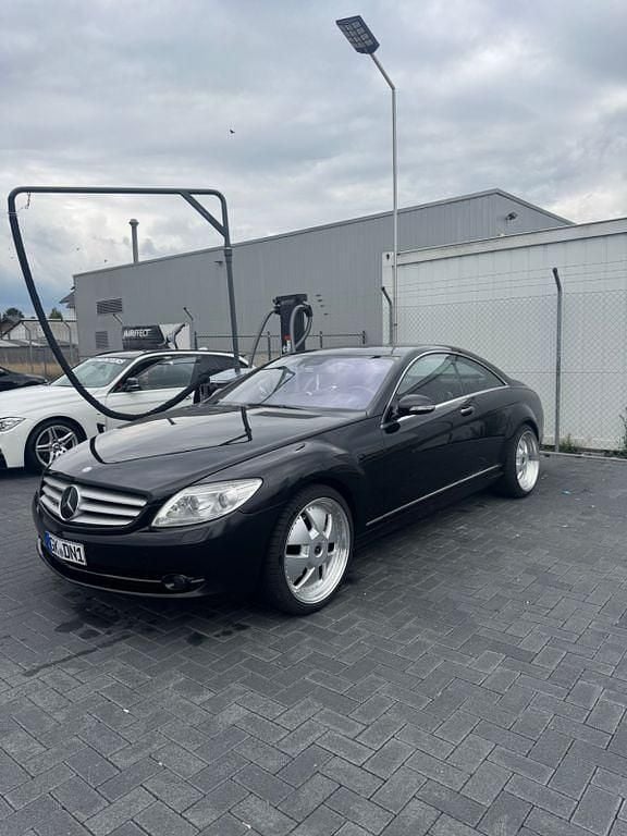 Gebraucht Mercedes CL500 387 PS (284 kW) 2009 Schwarz Coupé