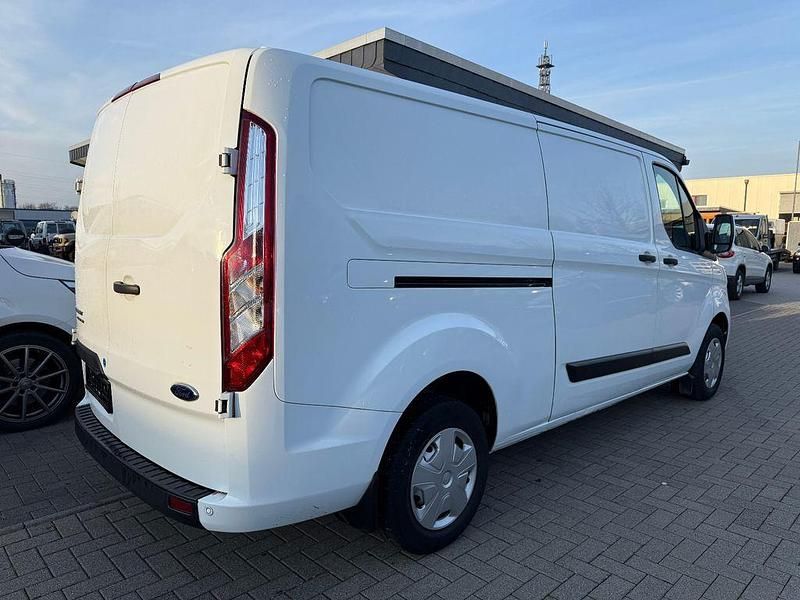 Gebraucht Ford Transit Custom Trend 105 PS (77 kW) 2022 Weiß Limousine