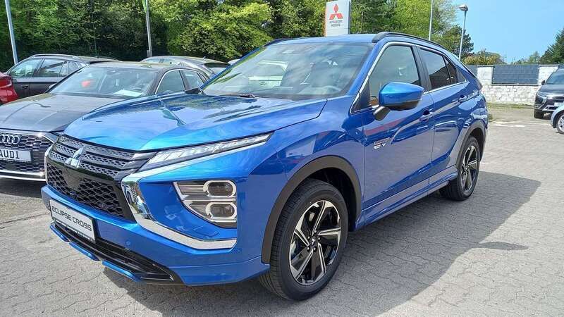 Laserblau Gebraucht 2024 Mitsubishi Eclipse Cross Select SUV | 30.990 € (Teuer) - Bild 1/4