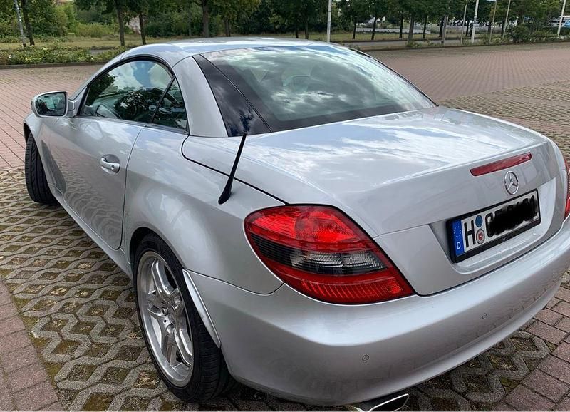 Silber Gebraucht 2008 Mercedes SLK350 Cabrio | 12.750 € (Guter Preis) - Bild 1/4
