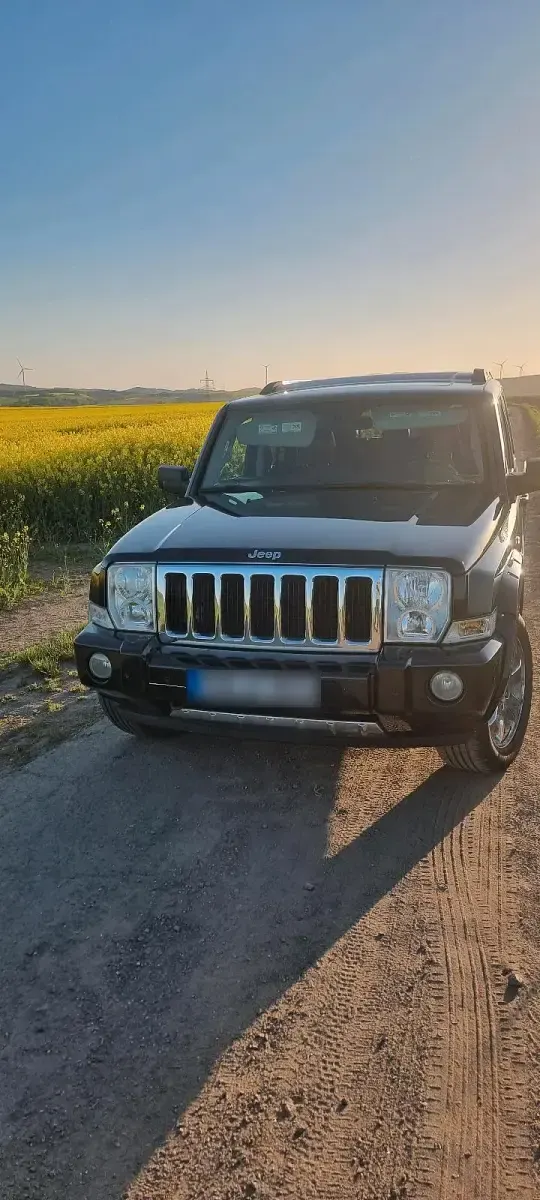 Usado Jeep Commander 218 CV (160 kW) 2006 Negro SUV