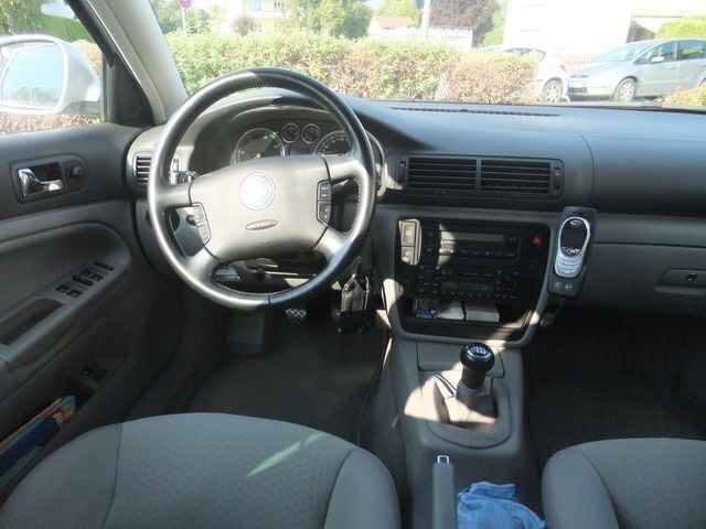 Usata VW Passat Comfortline 185 CV (136 kW) 2004 Argento Station wagon