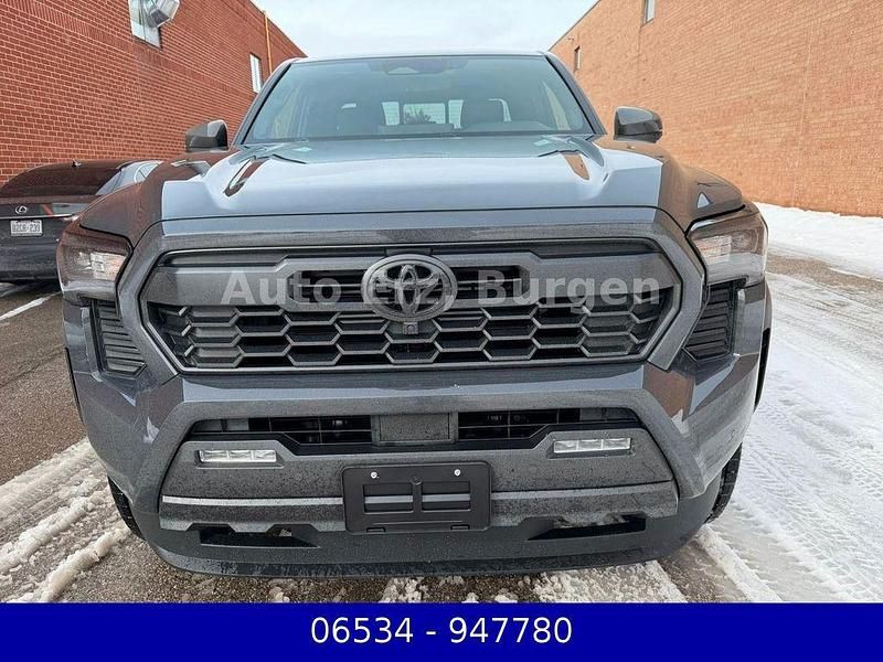 Neu Toyota Tacoma 326 PS (239 kW) 2026 Grau Pickup