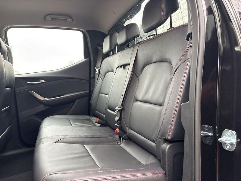 Neu Maxus T60 215 PS (158 kW) 2025 Schwarz Pickup