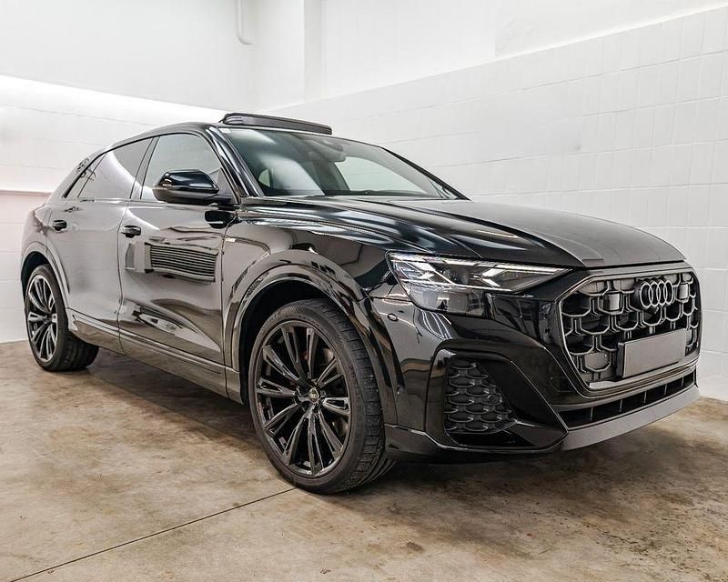 Schwarz Gebraucht 2025 Audi Q8 Sport SUV | 83.999 € (Teuer) - Bild 1/4